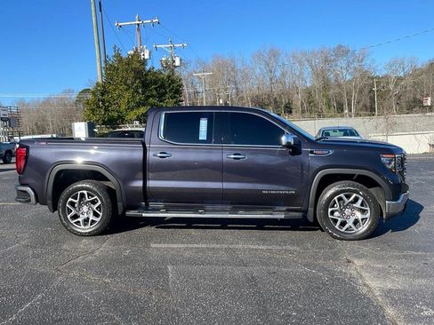 Certified 2022 GMC Sierra 1500 SLT w/ SLT Premium Package image 2