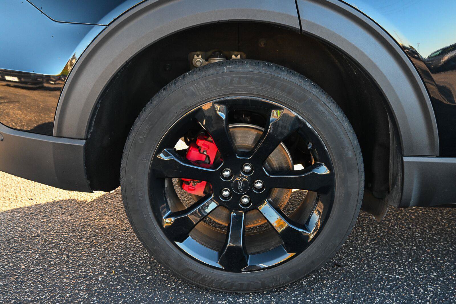 Used 2020 Ford Explorer ST w/ ST Street Pack AWD/4WD image 14