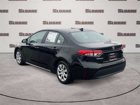 Used 2024 Toyota Corolla LE image 3