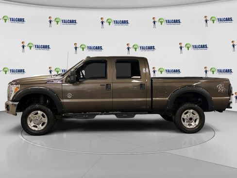 Used 2016 Ford F250 XLT w/ XLT Value Package image 2