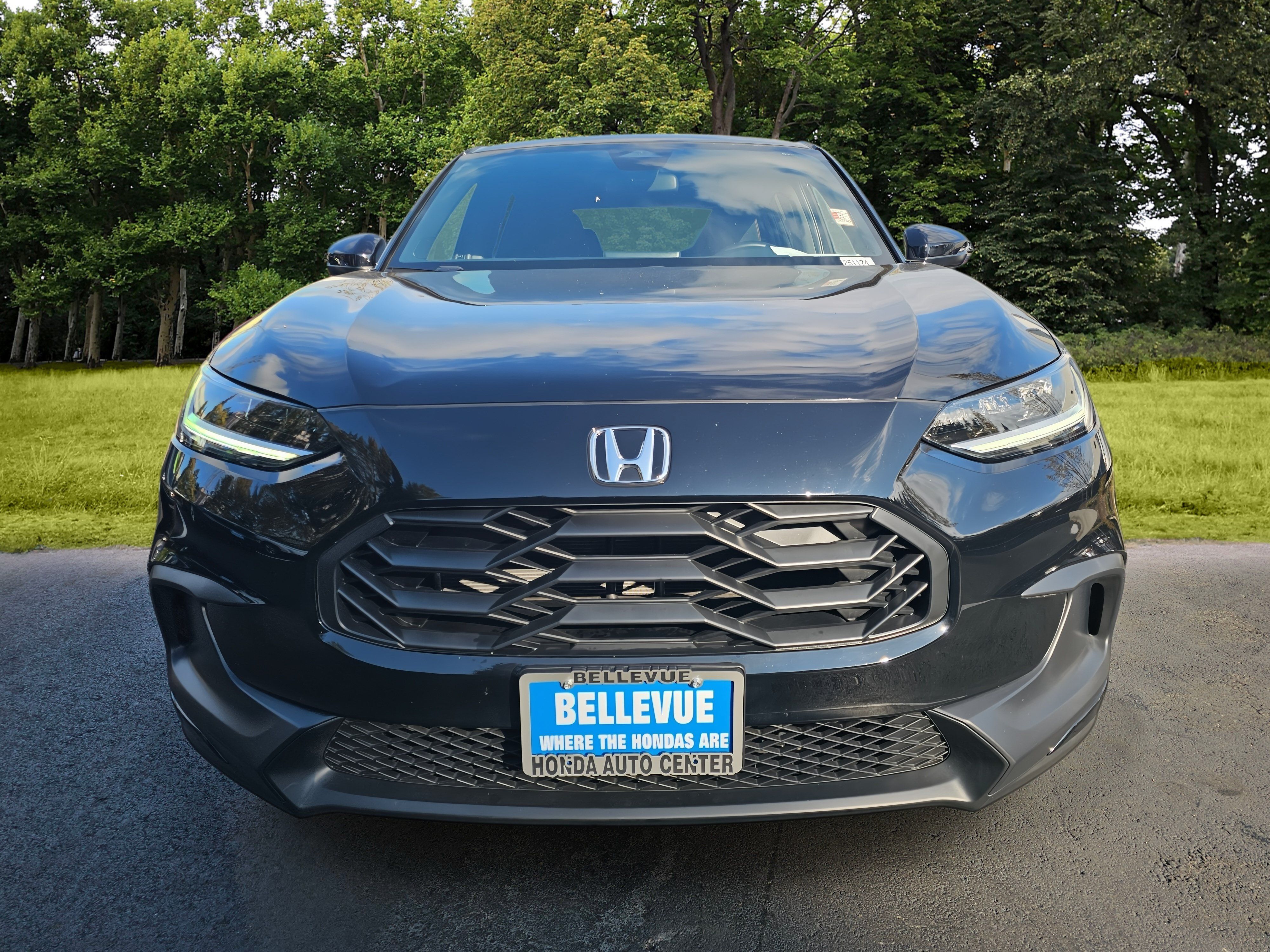 Used 2025 Honda HR-V Sport image 2