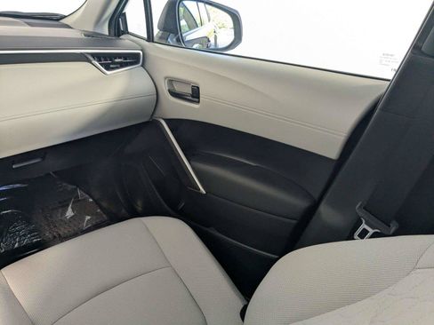 Used 2025 Toyota Corolla Cross L FWD image 37