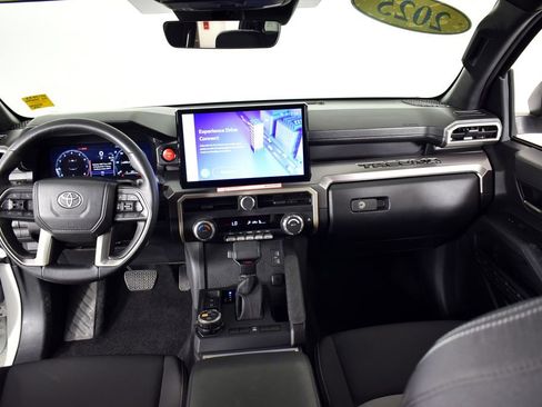 Used 2025 Toyota Tacoma TRD Off-Road image 32