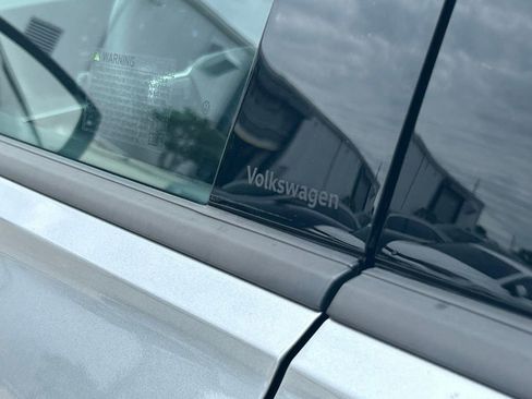 Certified 2025 Volkswagen Tiguan S FWD image 28