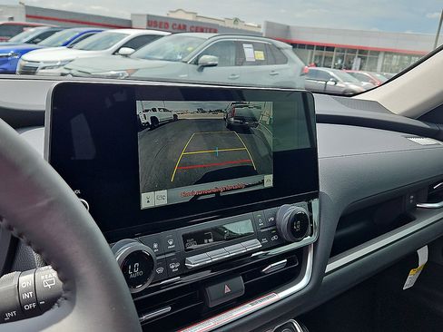 Certified 2026 Toyota Grand Highlander FWD image 16