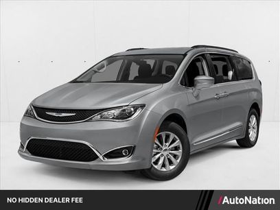 Used 2018 Chrysler Pacifica Limited w/ Advanced Safetytec Group