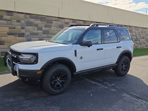 New 2026 Ford Bronco Sport Outer Banks w/ Sasquatch Outer Banks Package AWD/4WD image 9