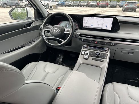 Used 2024 Hyundai Palisade SEL FWD image 9