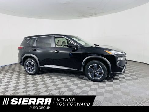Used 2025 Nissan Rogue SV FWD image 1