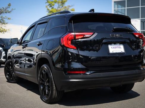 Used 2021 GMC Terrain SLT w/ Infotainment Package II AWD/4WD image 12