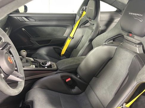 Used 2026 Porsche 911 GT3 RWD image 14