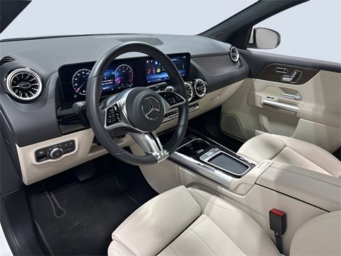 Used 2025 Mercedes-Benz GLA 250 GLA 250 image 14
