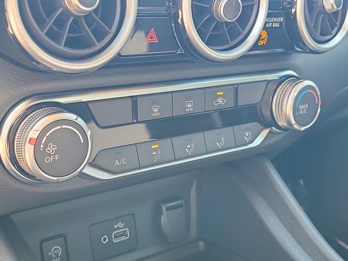 Certified 2025 Nissan Sentra S image 27