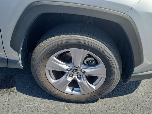 Used 2024 Toyota RAV4 LE AWD/4WD image 8