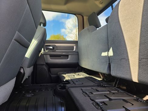 Used 2018 RAM 2500 Big Horn w/ Harvest Edition image 13