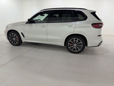 Certified 2023 BMW X5 xDrive40i w/ M Sport Package AWD/4WD image 2