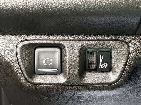 Used 2019 GMC Acadia SLE w/ LPO, Floor Liner Package FWD image 10
