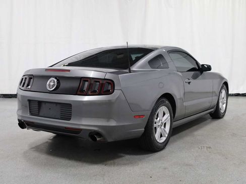 Used 2014 Ford Mustang Coupe RWD image 10
