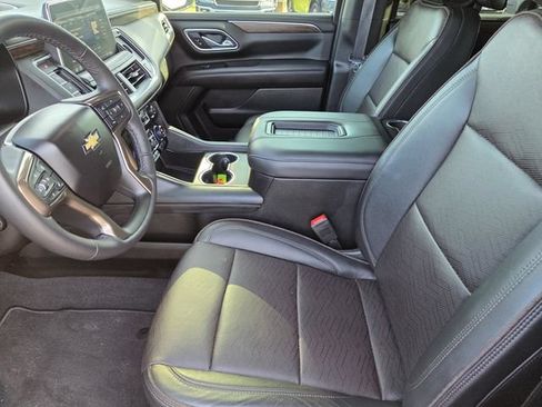 Used 2021 Chevrolet Tahoe High Country w/ Premium Package AWD/4WD image 26