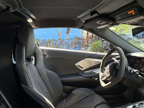 Used 2024 Chevrolet Corvette Stingray Preferred Cpe w/ 2LT image 16