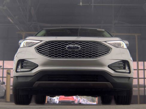 Used 2023 Ford Edge SEL w/ Convenience Package AWD/4WD image 9