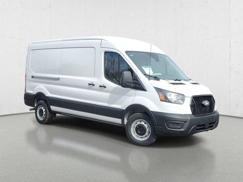 New 2026 Ford Transit 250 148 Medium Roof image 2