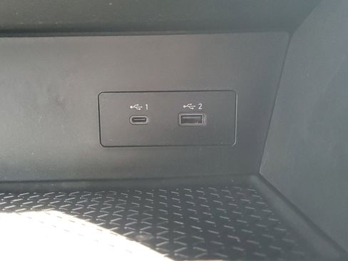 Used 2024 Nissan Pathfinder SV image 28