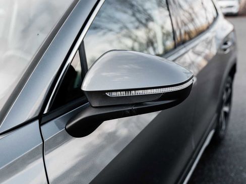 New 2026 Volkswagen Tiguan SE image 16