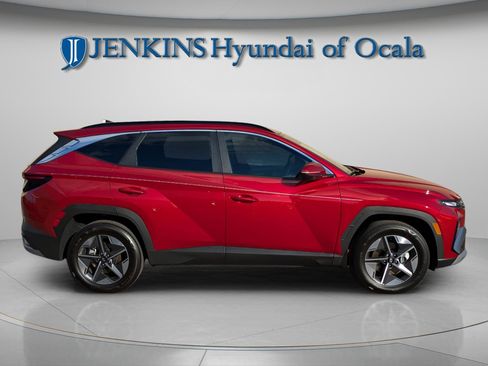 Used 2025 Hyundai Tucson SEL image 2