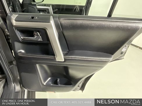 Used 2015 Toyota 4Runner Limited image 23