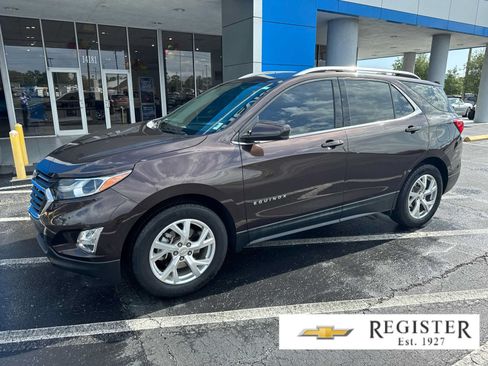 Used 2020 Chevrolet Equinox LT FWD image 1