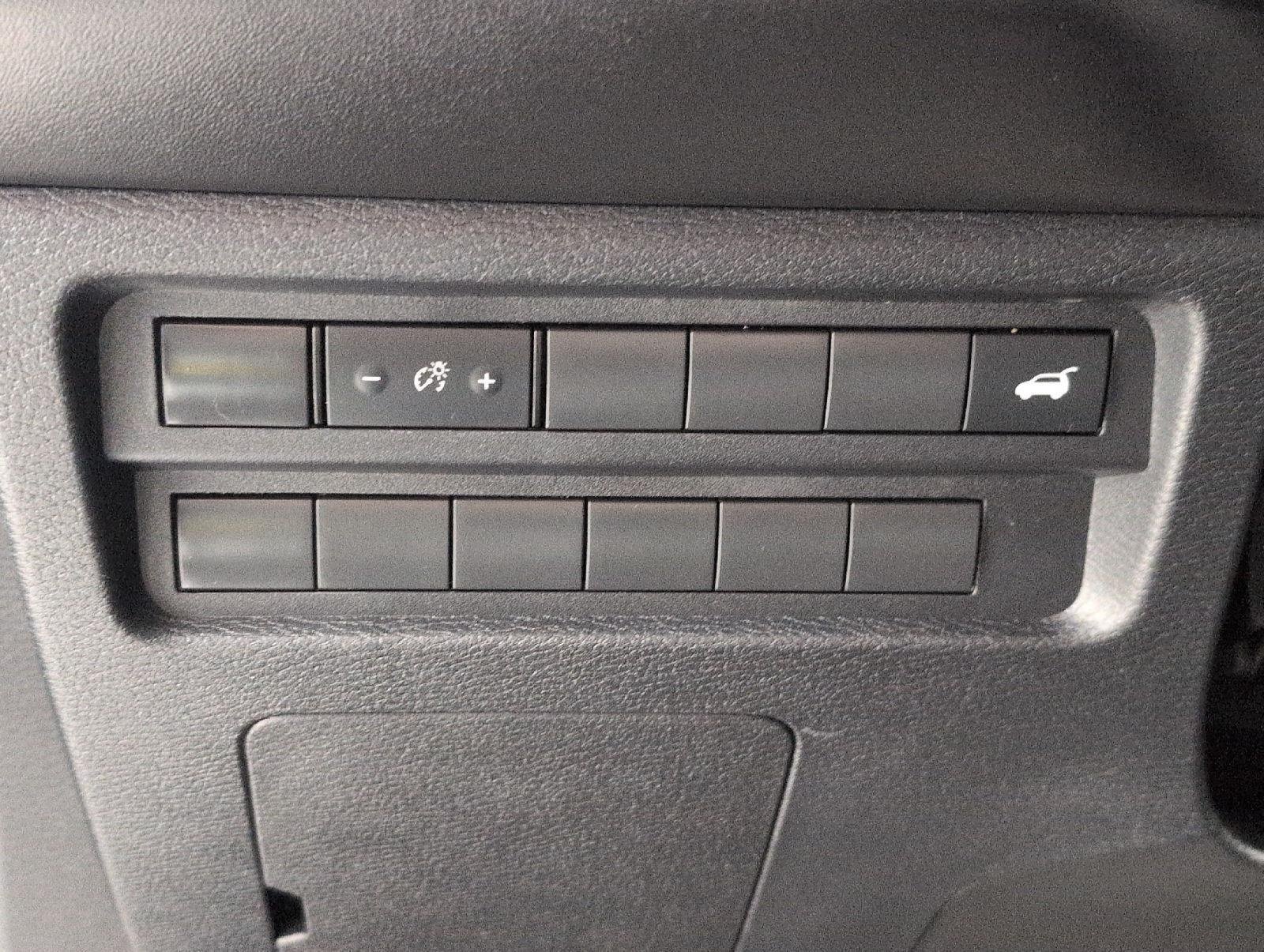 Used 2023 Mitsubishi Outlander SE AWD/4WD image 10