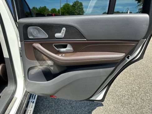 Used 2020 Mercedes-Benz GLS 580 4MATIC image 19