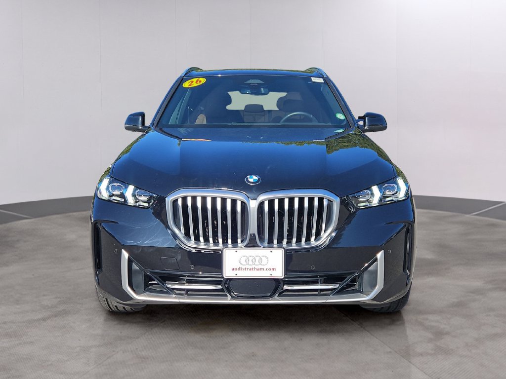 Used 2026 BMW X5 xDrive40i w/ Parking Assistance Package AWD/4WD image 2