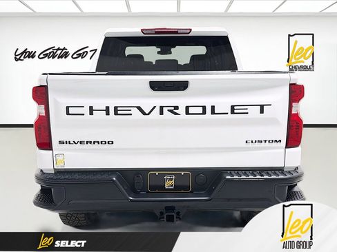 Used 2023 Chevrolet Silverado 1500 Custom Trail Boss w/ LPO, Dark Essentials Package image 6