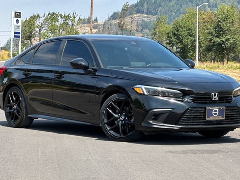Used 2022 Honda Civic Sport image 1