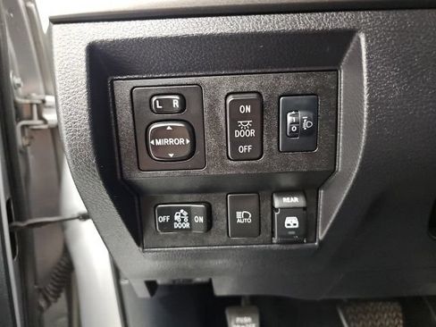 Used 2018 Toyota Tundra SR5 w/ TRD Off Road Package AWD/4WD image 16