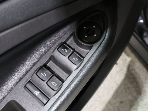 Used 2017 Ford Escape SE image 14