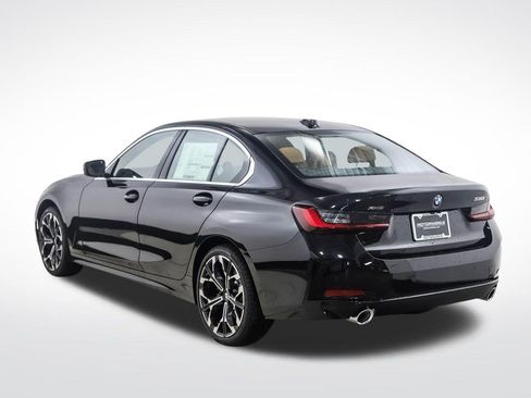 Used 2025 BMW 330i xDrive Sedan w/ Premium Package AWD/4WD image 3