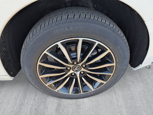 New 2026 Acura RDX SH-AWD w/ Advance Package image 9