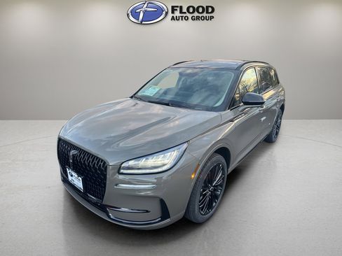 New 2026 Lincoln Corsair Premiere image 3