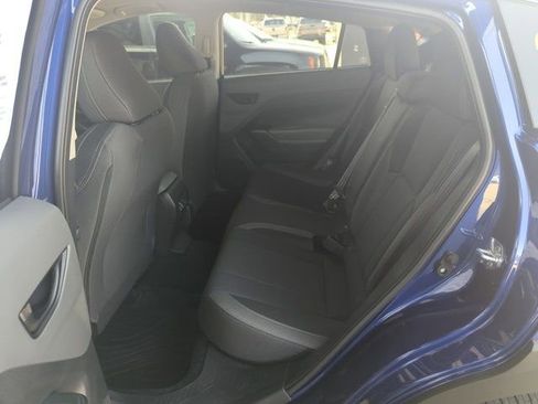 Used 2025 Subaru Crosstrek 2.0i Premium image 31
