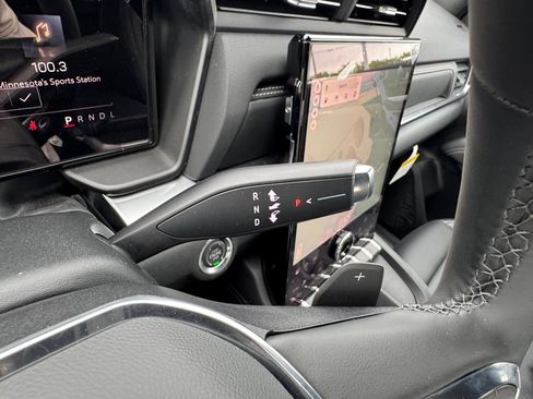 New 2027 GMC Terrain Elevation w/ Elevation Premium Package AWD/4WD image 31