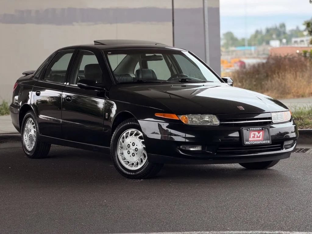 Used 2001 Saturn L-Series L200 FWD image 1