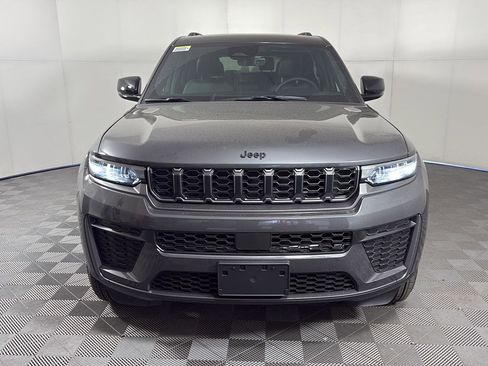 New 2026 Jeep Grand Cherokee L 4WD image 3