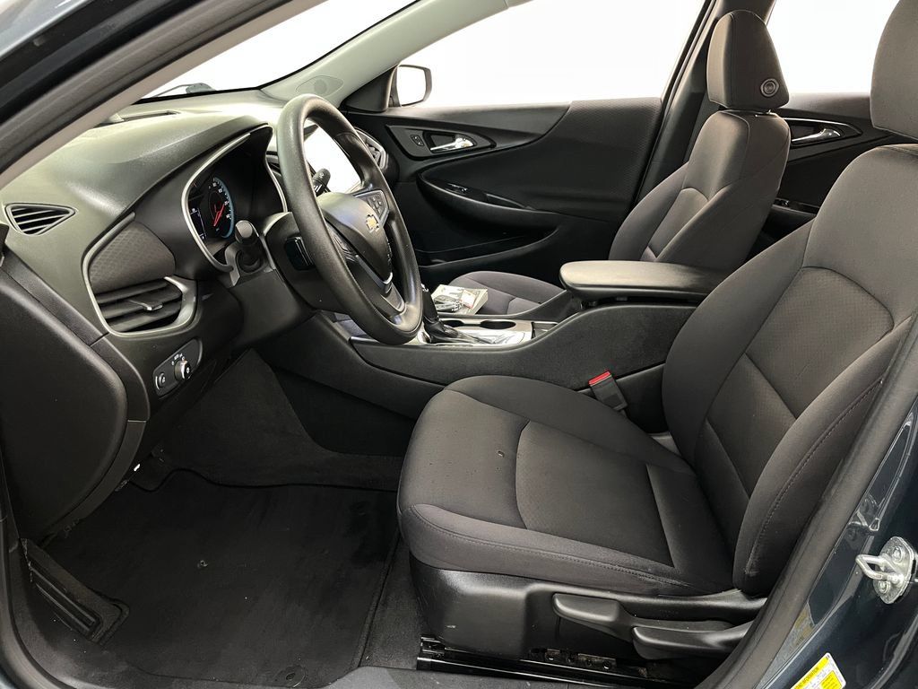 Used 2019 Chevrolet Malibu LS FWD image 17