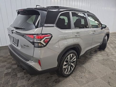 Used 2025 Subaru Forester Touring image 10