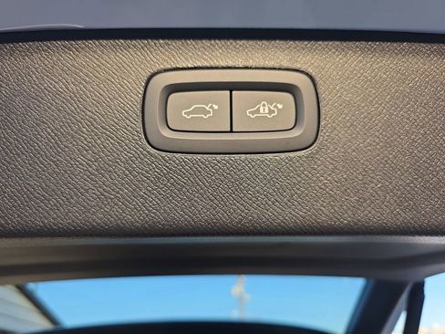 New 2026 Volvo XC90 B6 Plus image 23