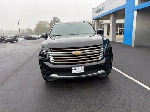 Used 2023 Chevrolet Tahoe High Country image 2