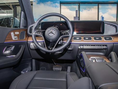 Certified 2025 Mercedes-Benz GLE 450 4MATIC image 16